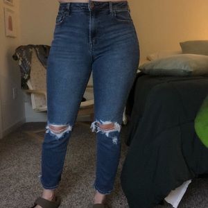 american eagle mom jeans